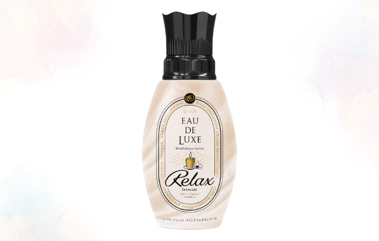 新品♡LENOR EAU DE LUXE 柔軟剤 イノセント Amazon | レノア オードリュクス 柔軟剤 イノセント 本体 600mL